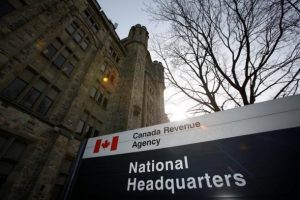 Фото: Thompson Reuters На фото: Продажа основного жилья должна быть указана в налоговой декларации
