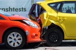 фото: pxhere.com; на фото: Канадцы переплачивают за автостраховки
