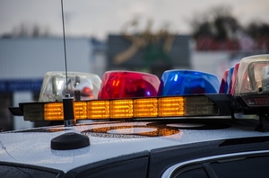 Фото: pixabay.com На фото: Полицейские просят не загружать линию 911 жалобами