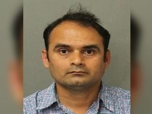 Фото: Toronto Police Service На фото: Возможно, Десай насиловал и других пациенток