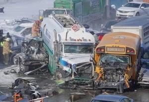 Фото: Radio-Canada На фото: Медики оказали помощь 150 людям на месте происшествия